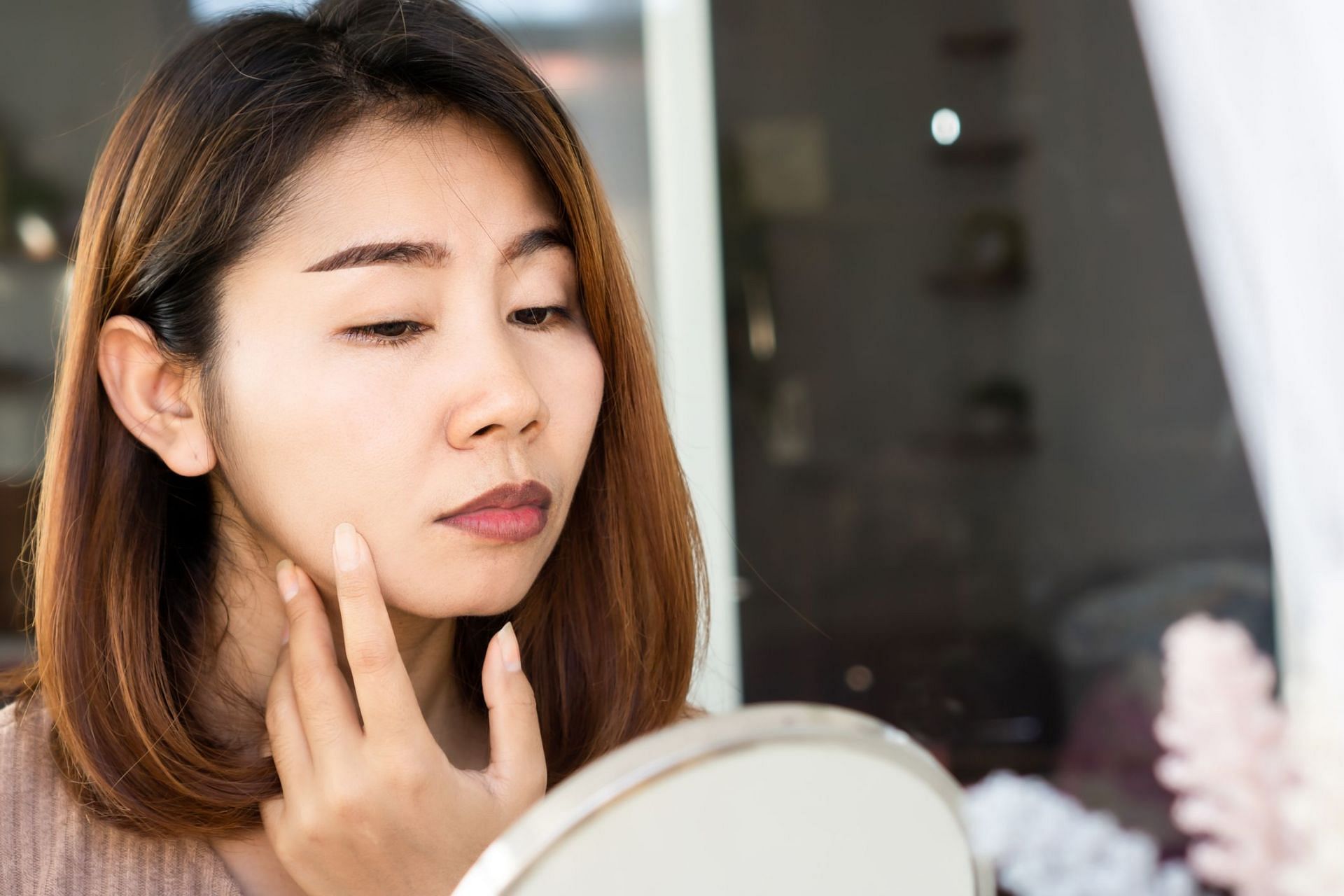 Home remedies for darker lips (Image via Getty Images/Doucefleur)
